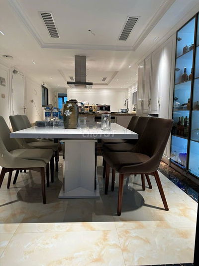 Chính chủ bán nhanh nhà ở mặt tiền hẻm xe hơi kết hợp cho thuê căn hộ