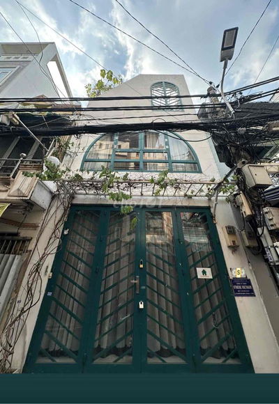 NHÀ CHO THUÊ NGAY HOÀNG SA QUẬN 1