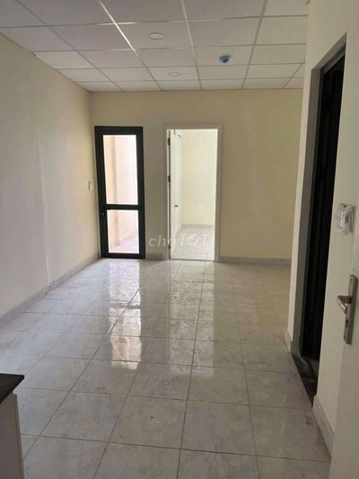 Căn hộ 1pn 3tr7 42m2 tầng thấp ạ ở dc đầu tháng chung cư Dgold ạ