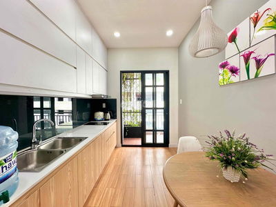 🧩 BEST PRICE - BAN CÔNG, MÁY GIẶT RIÊNG GẦN SALA EMART - Ở NGAY !