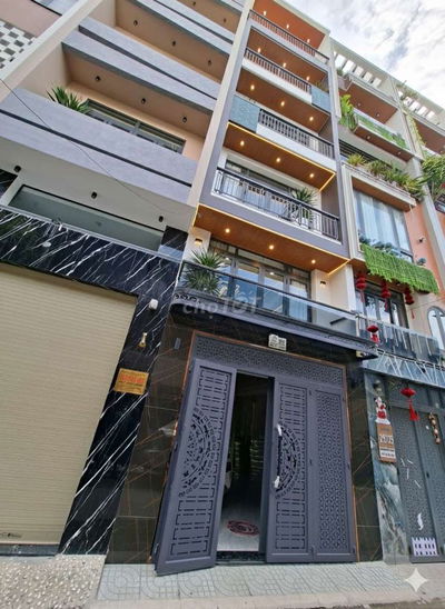 SIÊU PHẨM ĐỈNH CAO.5 TẦNG THANG MÁY .HẺM Ô TÔ 8M .FULL NỘI THẤT LUXURY