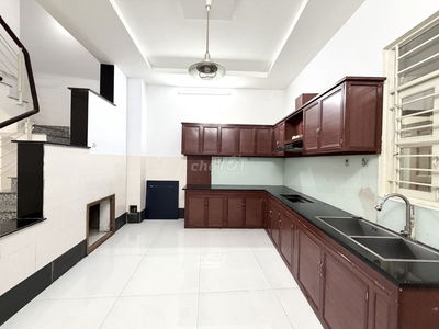 BÁN NHÀ HOÀNG HOA THÁM P.5 PHÚ NHUẬN 4.5 x 18m 4TẦNG 5PN 6WC 9.55T TL