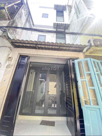 🏡 BÁN NHÀ 3 TẦNG BTCT – ĐƯỜNG 3 THÁNG 2, QUẬN 10 – HẺM THÔNG NGÔ QUYỀN