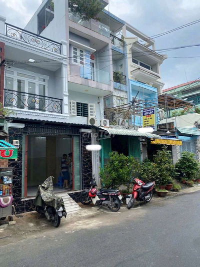 Bán  Nhà MTKD Phùng Tá Chu Ngay Tên Lửa