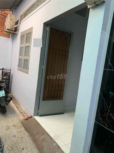 Nhà cấp 4: 4,3(nở hậu 4,5)x10 hẻm 1283, Huỳnh Tấn Phát,Q7