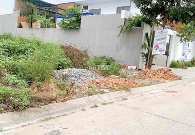 Đất ngộp giá rẻ 300m2/730tr gần trường ĐH Việt Đức Bến Cát Hợp  Đầu Tư