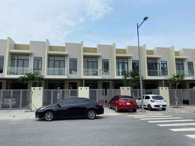 Bán nhà phố 1 trệt 1 lầu TMDV Biconsi Phú Mỹ Giá Rẻ