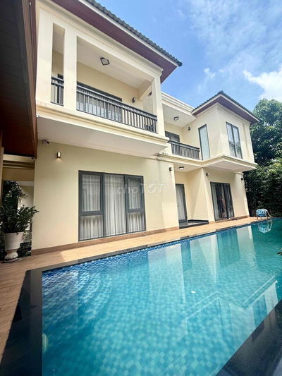 BÁN BIỆT THỰ SENTURIA CÓ HỒ BƠI RIÊNG VƯỜN LÀI AN PHÚ ĐÔNG