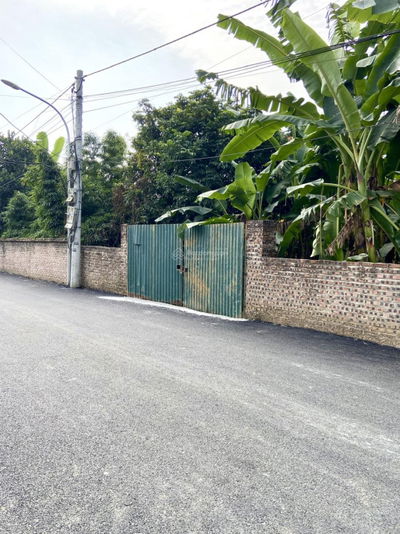 CHÍNH CHỦ BÁN ĐẤT TRUNG TÂM TT LƯƠNG SƠN GẦN UBND TT LƯƠNG SƠN (CŨ) MT 23M VỊ TRÍ ĐẸP, GIÁ TỐT