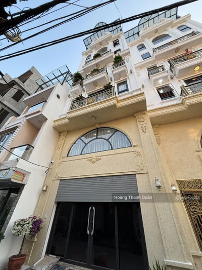 Siêu phẩm phố Sài Đồng - 6 tầng thang máy - gara 2 ô tô - ngõ ô tô tránh - 18.5 tỷ