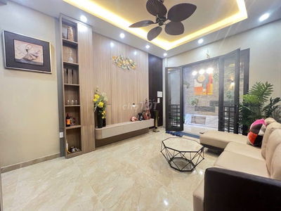 NỘI THẤT SỊN -NGUYỄN VĂN CỪ- 2 THOÁNG VĨNH VIỄN- DT. 56M/ 4TẦNG/ >10TỶ