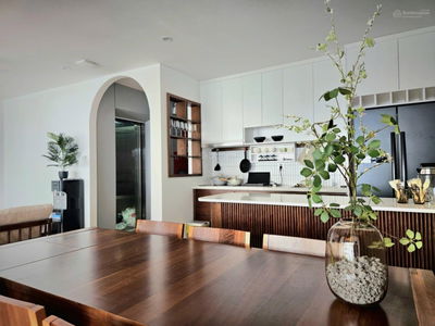 Siêu phẩm Phố Liễu Giai- sát Lotte cạnh Đại sứ quán 150m2 9 tầng ô tô thông dòng tiền 6tỷ/năm.