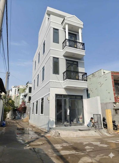 NHÀ MỚI XÂY 1T3L 4PN 5WC-GẦN PHẠM VĂN ĐỒNG, CÁCH GIGAMALL 5P DI CHUYỂN