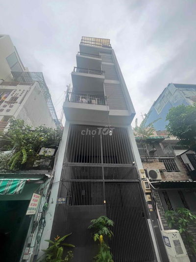 bán gấp chdv hầm 6 lầu đường 6m Hoàng Sa