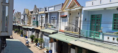 Bán Gấp Nhà Trệt Lầu Đường 6m Thông Gần Sân Vận Động Đông Hoà