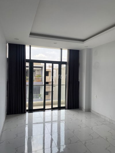 Cho thuê CHDV trong KĐT Vạn Phúc 1PN - 5tr5, Nguyên tầng 100m² - 12tr