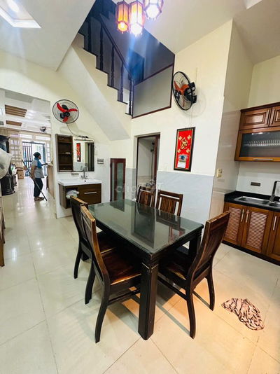 CHO THUÊ NHÀ HẺM XE TẢI TRUNG TÂM QUẬN 3. FULL NỘI THẤT. GIÁ RẺ BÈO