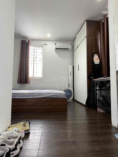 pass phòng trọ 25m2 hợp đồng còn 8 tháng . Dạng Studio đầy đủ nội thất