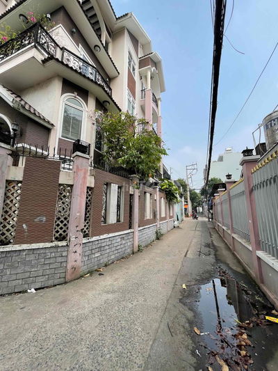 Hiếm & Rẻ 4.5M x 14M 2 Tầng HXH 5M Nguyễn Sơn gần Tân Bình