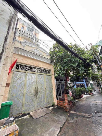 Bán căn nhà dt khủng 5.4x22m 4 tầng 10pn 11wc Quang Trung P11