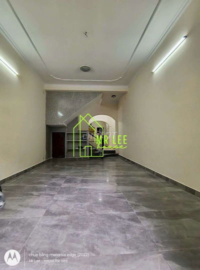 XE TẢI ĐẬU CỬA - XE HƠI NGỦ TRONG NHÀ HẺM THÔNG GIÁP TÂN BÌNH - ETOWN