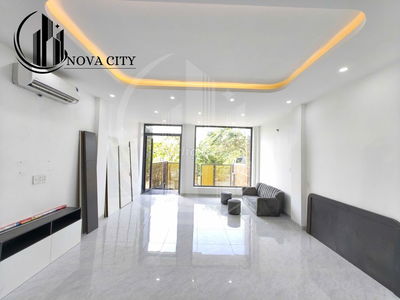 Căn hộ dịch vụ 45m2 nhà mới xây mặt tiền có mặt bằng