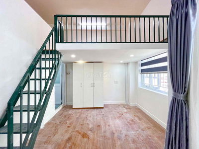 KHAI TRƯƠNG PHÒNG GÁC BAN CÔNG ĐẦY ĐỦ NỘI THẤT GẦN BỜ KÈ HS-TS