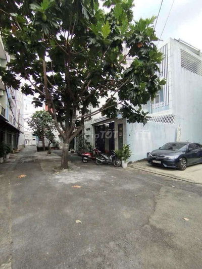 🏡 NHÀ BỰ CHÀ BÁ NẰM TRÊN ĐƯỜNG XE TĂNG GẦN LÊ VĂN VIỆT