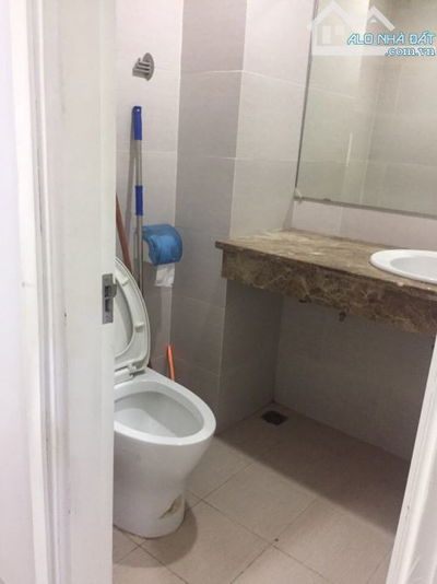 Chính chủ cho thuê 45m2 mặt bằng văn phòng khép kín, tiện nghi đường Thiên hiền, Hà Nội