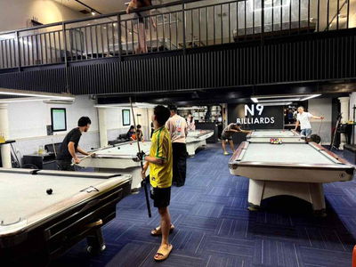 cửa tiệm bida . 300m2 mặt tiền dừơng` tạ quang bửu phừơng` 2 Q8