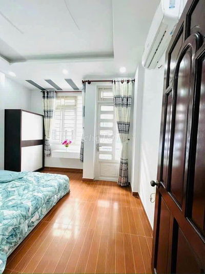 Nhà sát chợ phong phú, bình chánh, chính chủ, shr