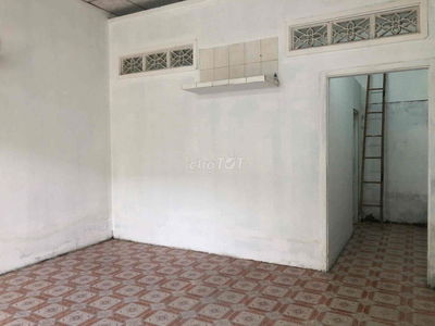 Bán nhà 34m2 sổ riêng hxh đường Linh Đông Thủ Đức giá chỉ 2.85tỷ