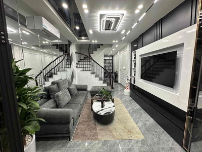 BÁN NHÀ SIÊU HIẾM TRẦN DUY HƯNG - VIEW HỒ - THANG MÁY - HIỆN ĐẠI