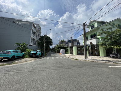 Siêu Hiếm! Nền GÓC biệt thự sổ cá nhân trục chính 20m KDC Phú Lợi, Q8