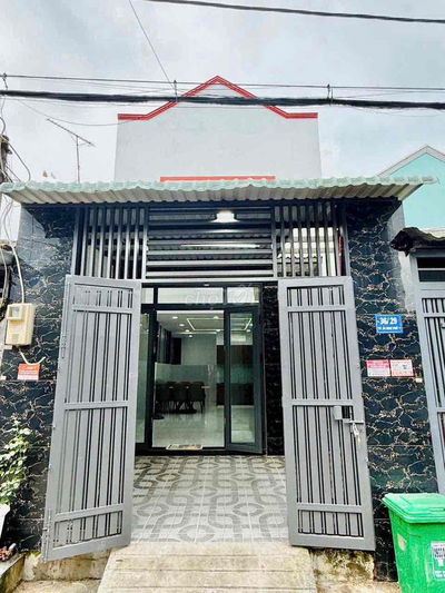 nhà sổ hồng riêng đúc lững,hẻm thông xe hơi,sh riêng