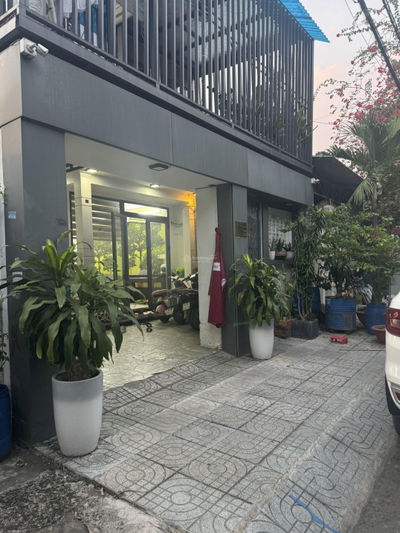 Bán nhà riêng chính chủ tại trung tâm Q12.
Hoa có hồng 2% cho người giới thiệu thành công