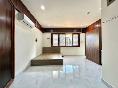 CHỈ XÁCH VALI VÀO Ở PHÒNG BAN CÔNG CỰC CHILL TẠI QUẬN BÌNH THẠNH