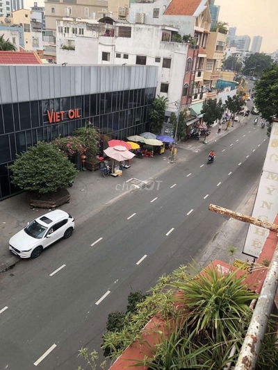 MẶT TIỀN KINH DOANH - LÝ CHÍNH THẮNG - 101M2 KHÁCH SẠN 10P - THU NHẬP