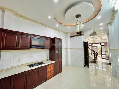 NHÀ ĐẸP GẦN MẶT TIỀN 55M 4T BTCT 4PN  8 TỶ HƠN CMT8 TÂN BÌNH