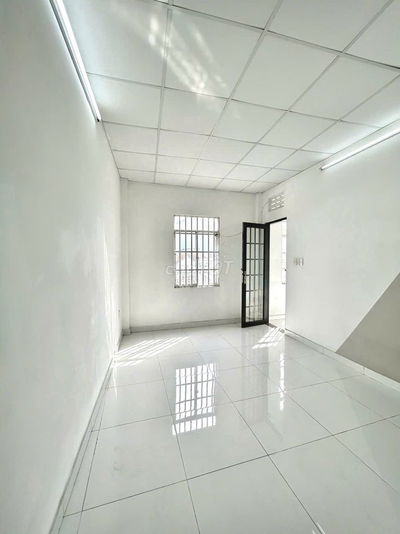 Cho Thuê Phòng Studio ,cửa sổ trời thoáng, ngay đường nguyễn duy trinh