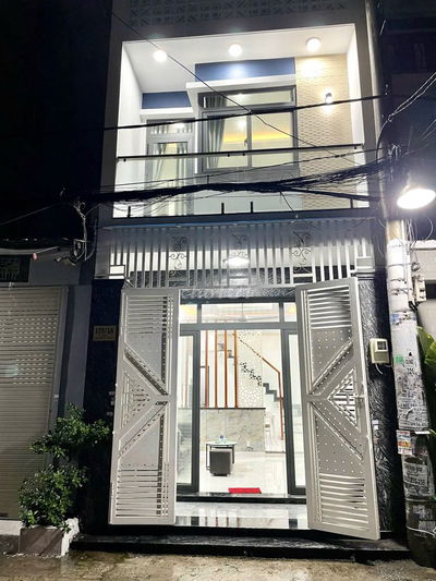 Hẻm 8m thông sát mặt tiền đường Gò Xoài, 4x10 có 1 lầu đúc.