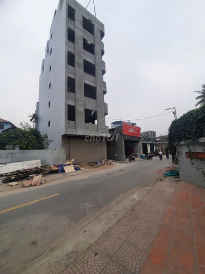 Nhà xưởng mới cứng 230m2 , đường Container tránh nhau,  thuê dài hạn.