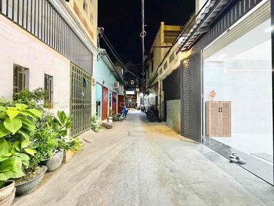 CHỦ GẤP BÁN – GIẢM 300TR 💰 GIÁ MỚI: 7,65 TỶ (TL) 🏡 NHÀ 4 TẦNG XÂY MỚI