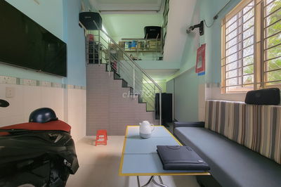 TĂNG BẠT HỔ-BÌNH THẠNH-SÁT MẶT TIỀN-XE HƠI ĐỖ CỬA-CĂN GÓC 3 TẦNG