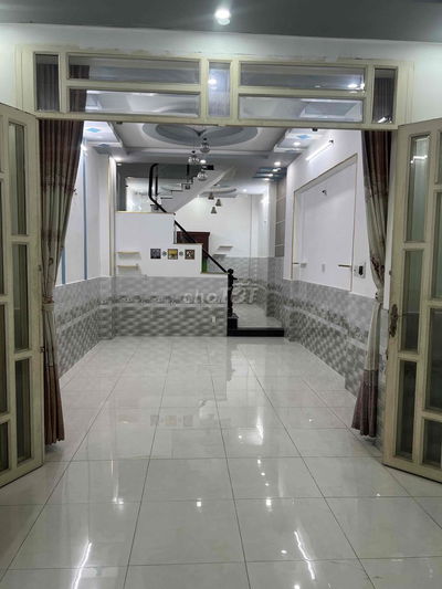 nhà mặt tiền 60m2 3.5 tấm 4pn 3wc hẽm xe tải 1/ gần trường kim đồng