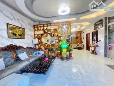 Biệt thự Hiệp Bình , 450m2, 5Lầu thang máy + ST, ngang 19m, Hầm + 11 PN, Chỉ 35 Tỷ (TL)