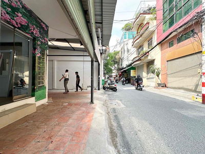 Nhà Mình Vừa SETUP CHO THUÊ MBKD TỰ DO 100M2 - NGAY NGUYỄN THÁI BÌNH