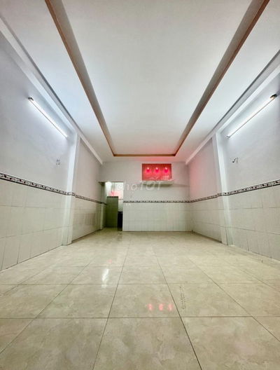 Nhà 3Tầng BTCT–HXH–41.5m² Vuông Vức Nhà Đẹp Ở Ngay Chỉ 2.579 Tỷ