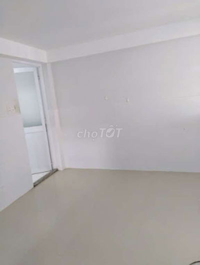 Phòng trọ đường Nguyễn Giản Thanh Q10