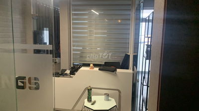 Văn Phòng LẦU 1 Cho Thuê - Mặt Tiền TRUNG TÂM - Quận 10 - 80m2